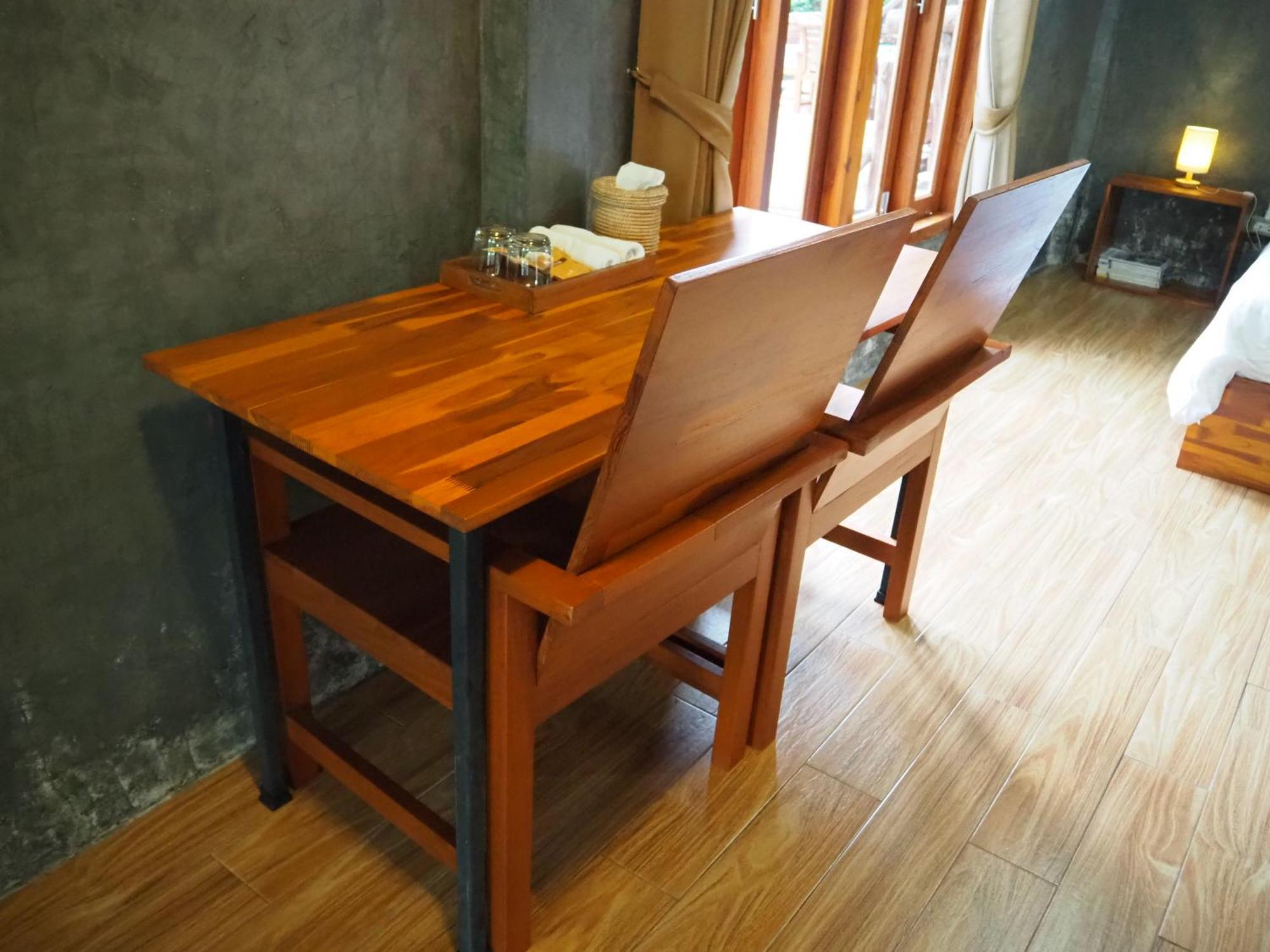 Banmai87 Guest House บ้านไม้87 เกสต์เฮ้าส์ プラナコーン・シー・アユタヤ エクステリア 写真