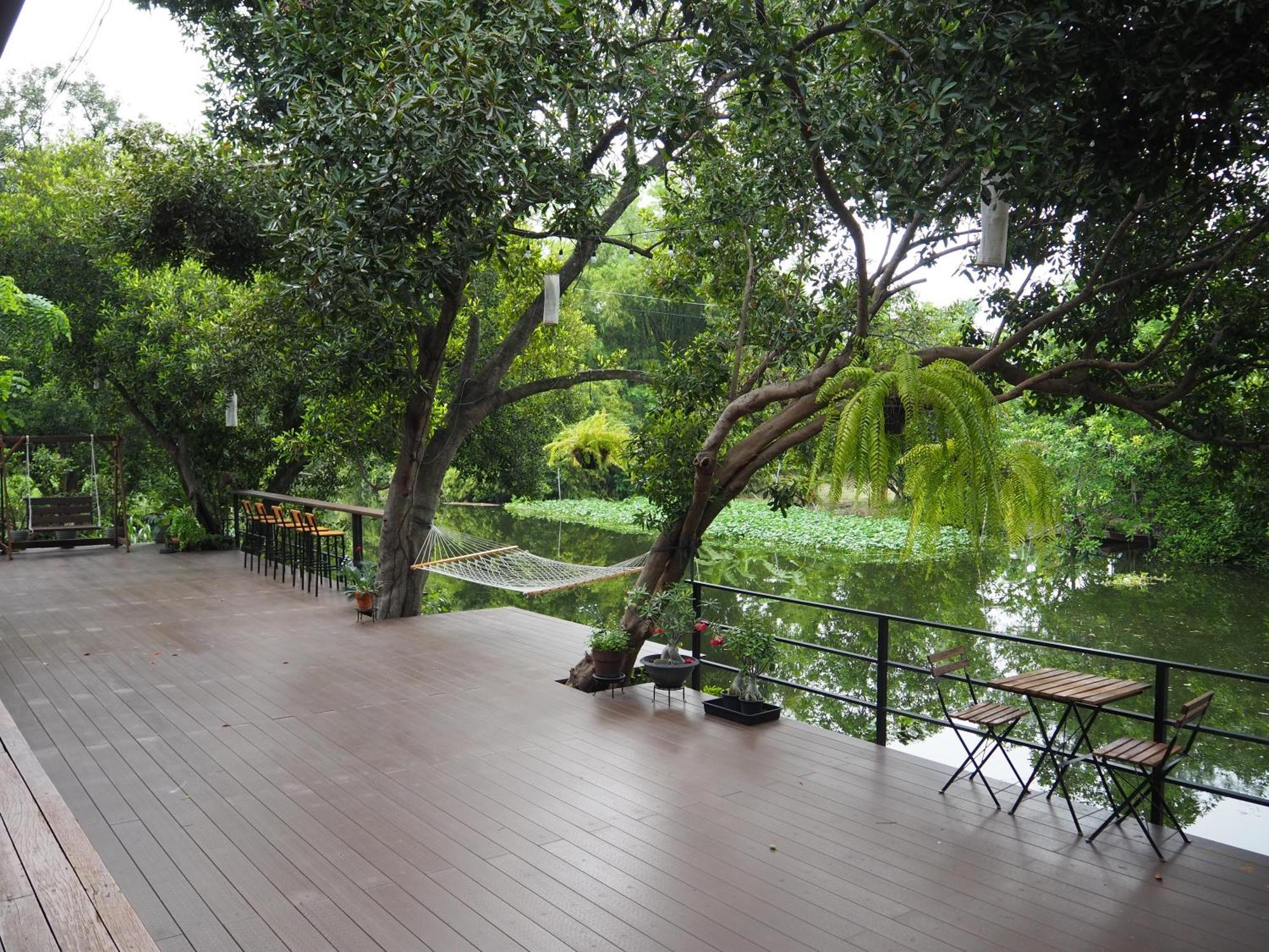 Banmai87 Guest House บ้านไม้87 เกสต์เฮ้าส์ プラナコーン・シー・アユタヤ エクステリア 写真